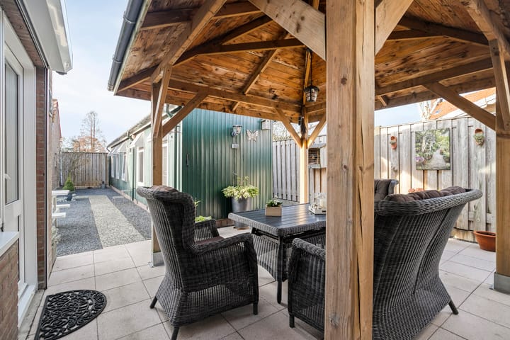 Photo 24 of Jan van Bruhezestraat 15