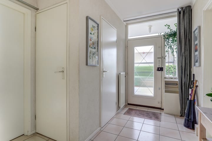 Photo 7 of Zeeasterweg 6