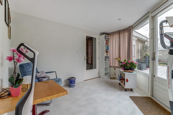 Photo 21 of Zeeasterweg 6