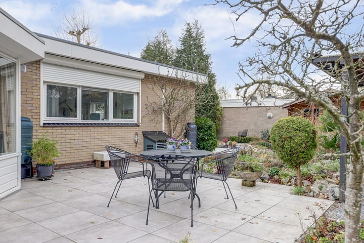 Photo 24 of Zeeasterweg 6