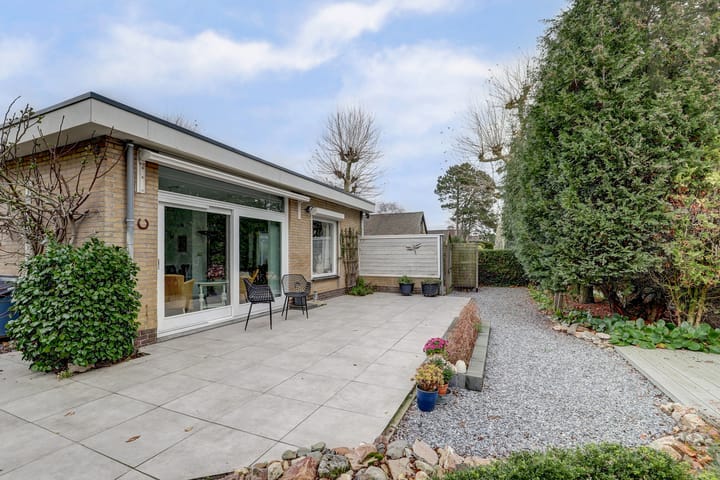 Photo 27 of Zeeasterweg 6