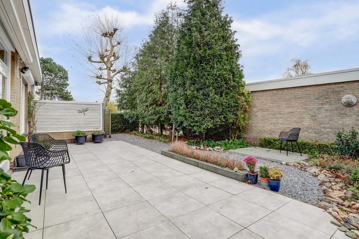 Photo 28 of Zeeasterweg 6