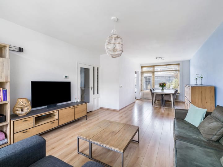 Photo 7 of Meent 151