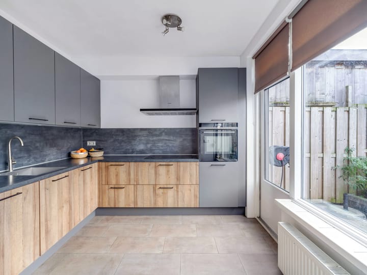 Photo 10 of Meent 151