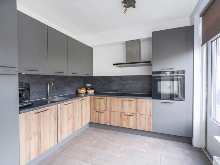 Photo 11 of Meent 151