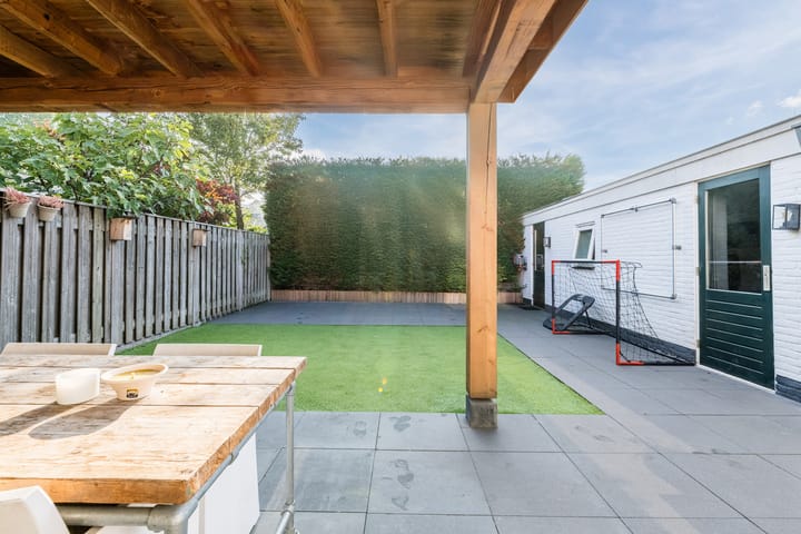 Foto 44 van Schout Backstraat 18