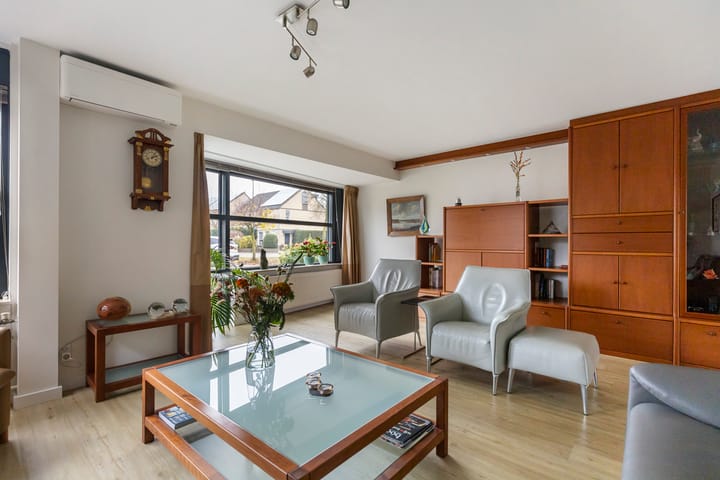 Photo 5 of Carry van Bruggenstraat 10