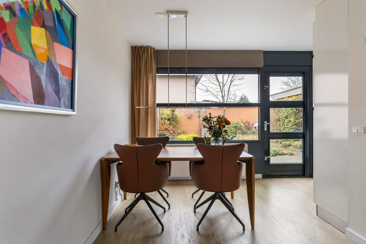 Photo 7 of Carry van Bruggenstraat 10