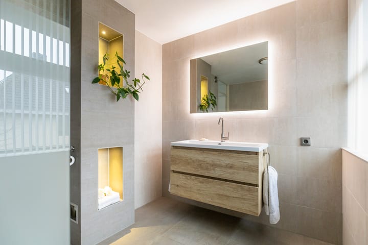 Photo 17 of Carry van Bruggenstraat 10