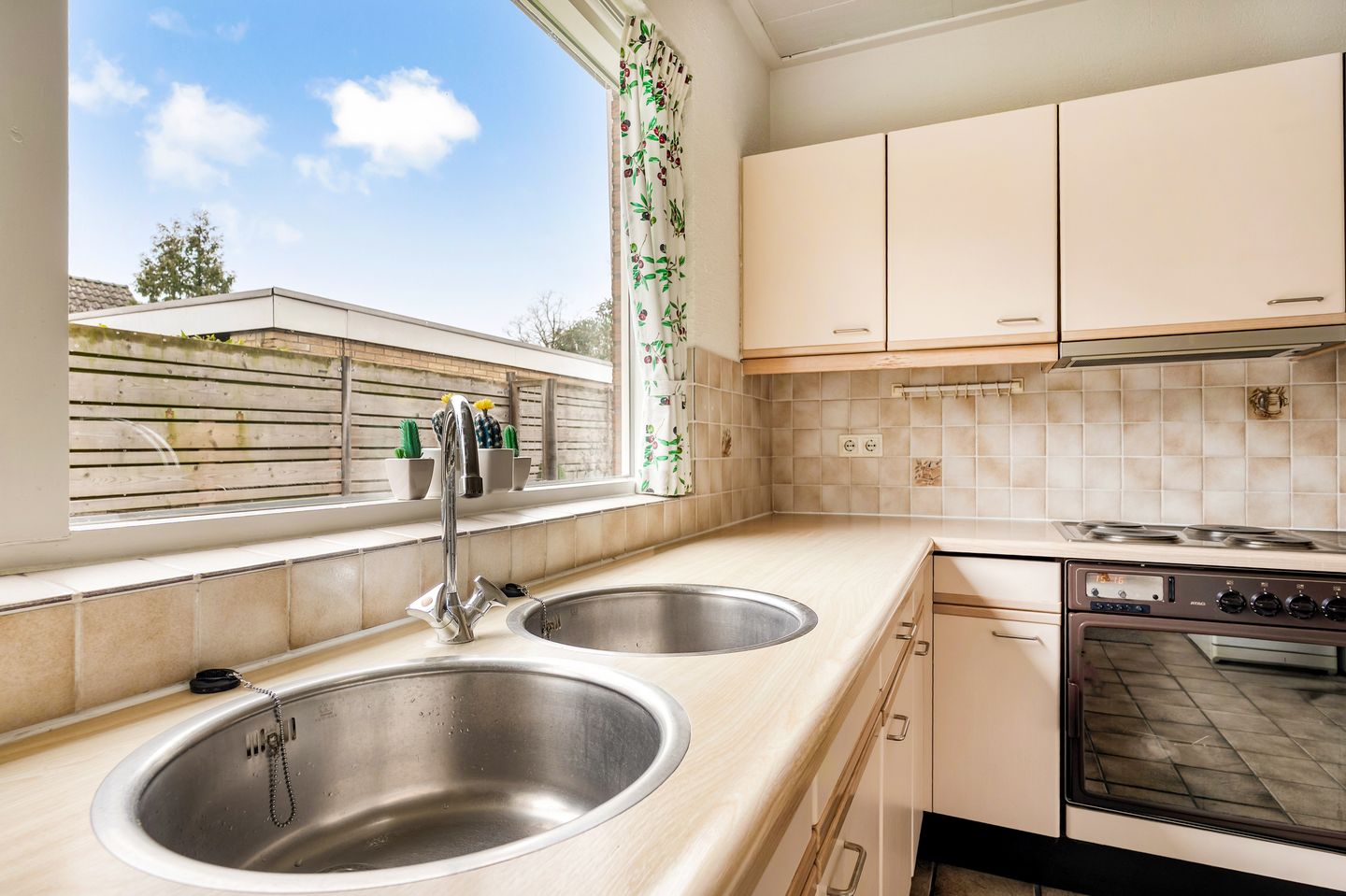 Foto 19 van Willem Sluyterweg 13