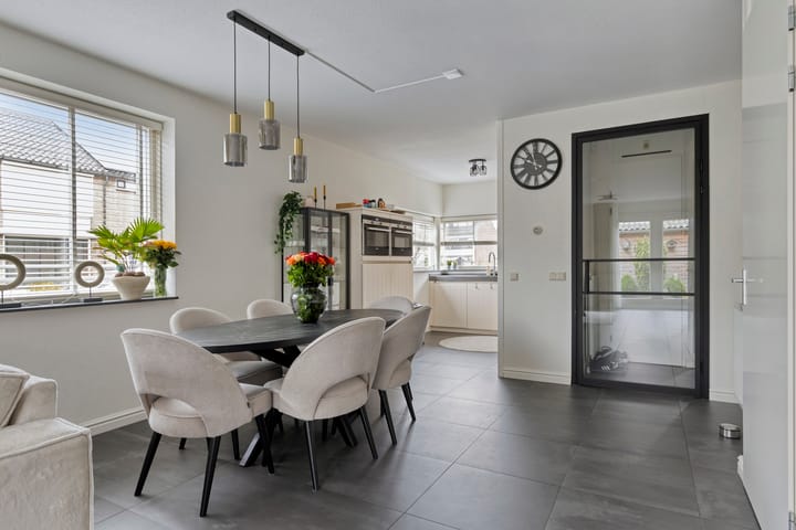 Photo 7 of Simon van Arkelstraat 11