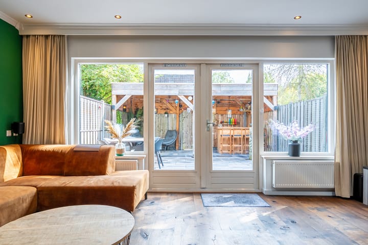 Photo 5 of Turkoois 12