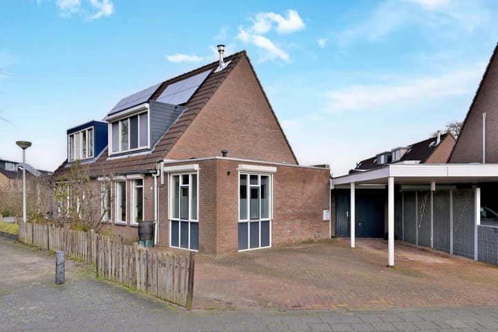 Foto 2 van Kamille 15