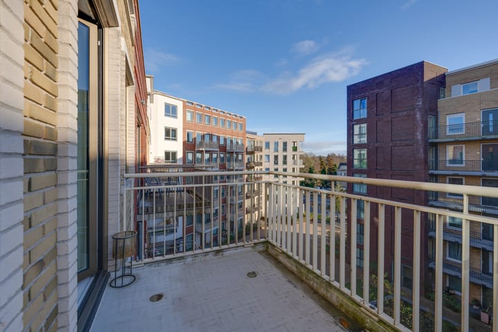 Photo 4 of Carel Willinkgracht 765