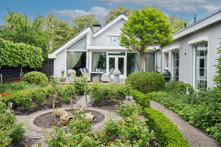 Foto 39 van Stationsweg 33