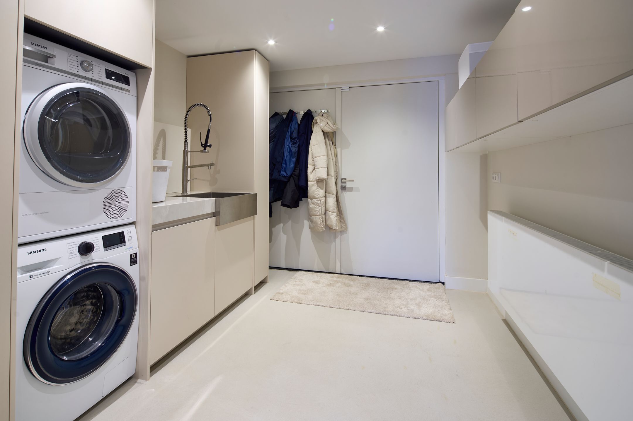 Foto 15 van Prins Clausplein 19