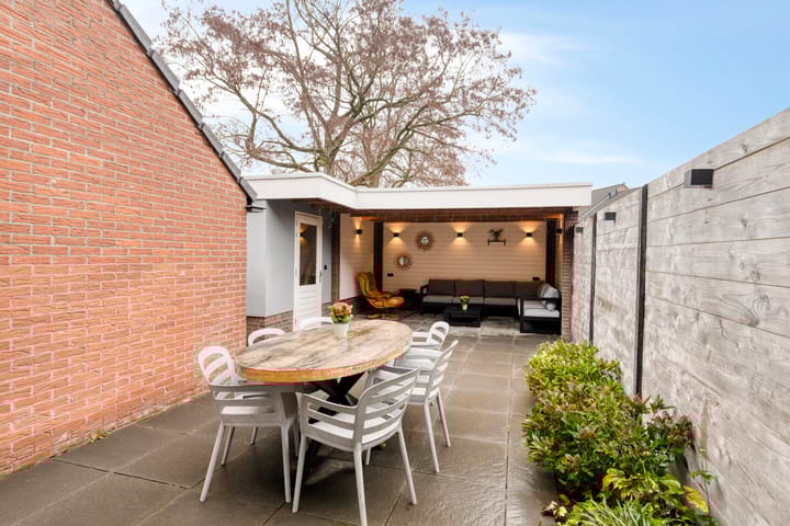 Foto 36 van Johannes Vermeerstraat 14