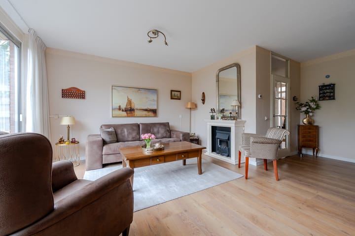 Foto 2 van Crosestein 3103