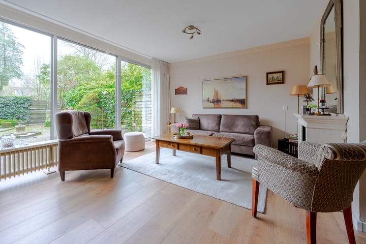 Foto 5 van Crosestein 3103