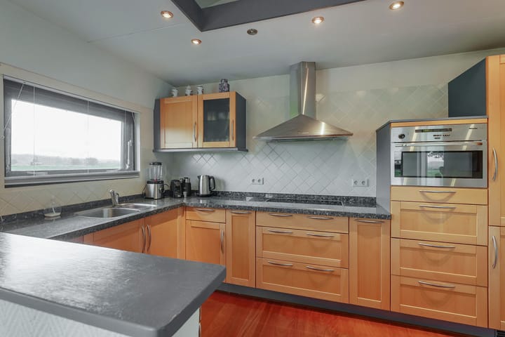 Foto 12 van Dotterbloem 1