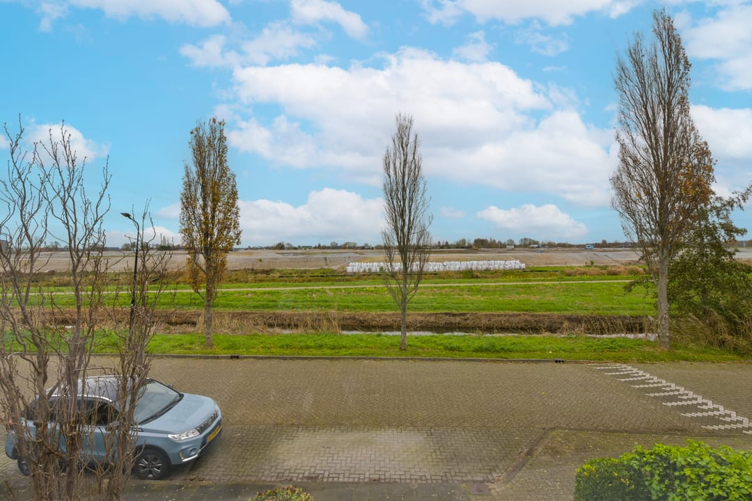 Photo 37 of Wethouder van Damlaan 8