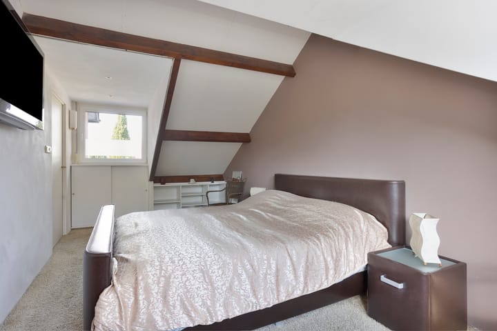 Foto 32 van Meindert Hobbemastraat 12