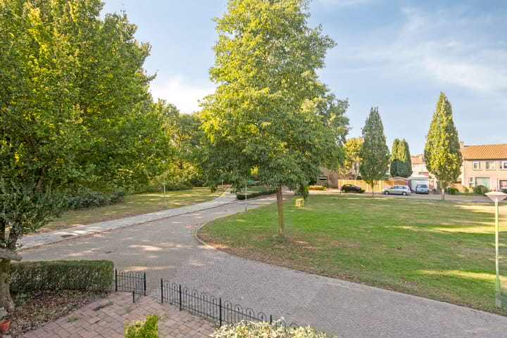 Foto 42 van Meindert Hobbemastraat 12