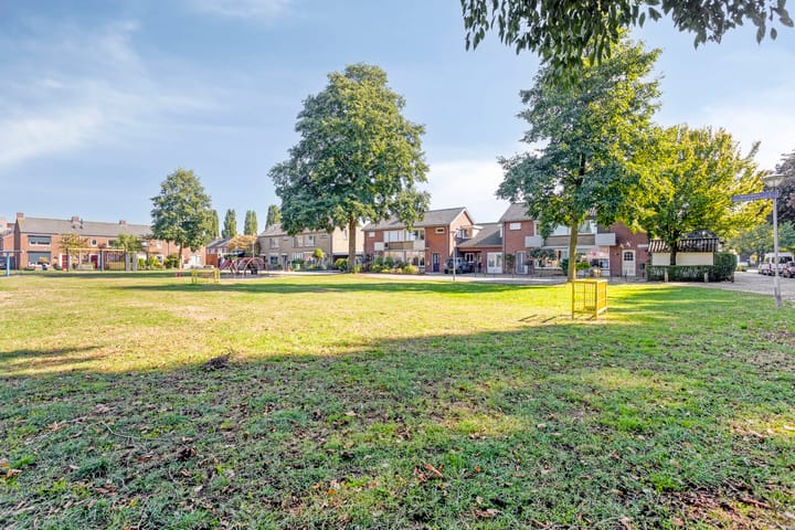 Foto 45 van Meindert Hobbemastraat 12