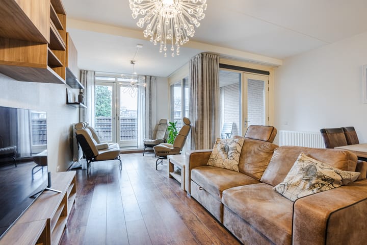 Photo 4 of Schoolstraat 13