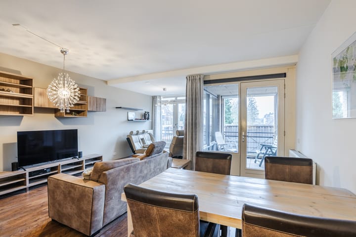 Photo 8 of Schoolstraat 13