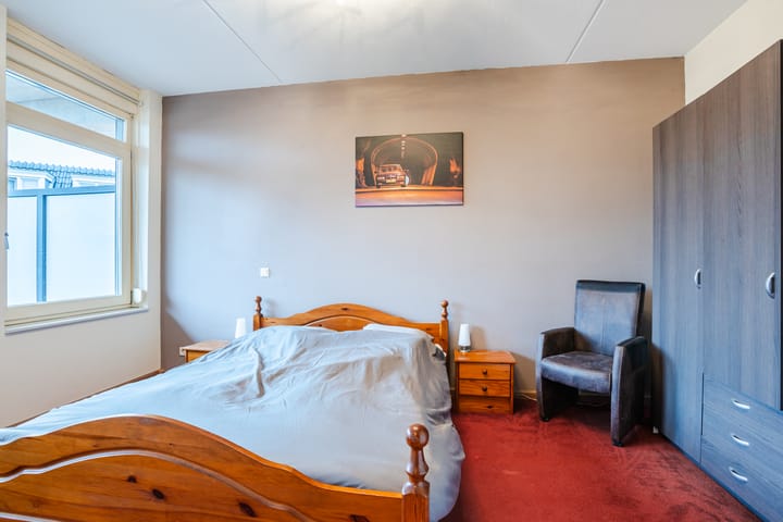 Photo 16 of Schoolstraat 13