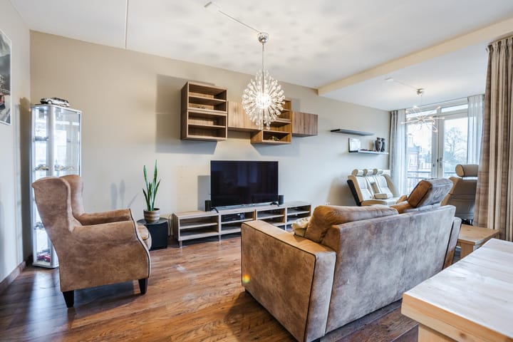 Photo 2 of Schoolstraat 13