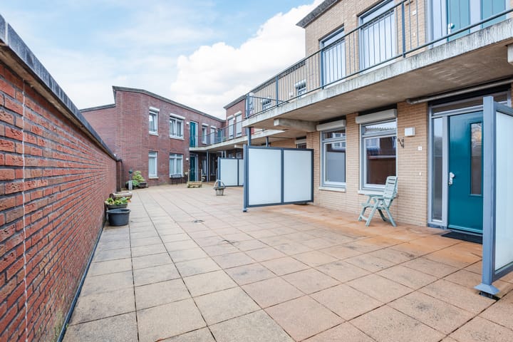 Photo 26 of Schoolstraat 13