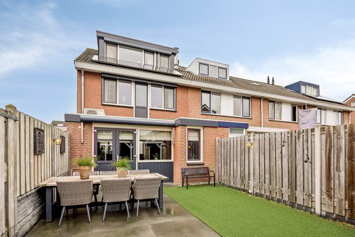 Photo 4 of Jan van Kanrede 16