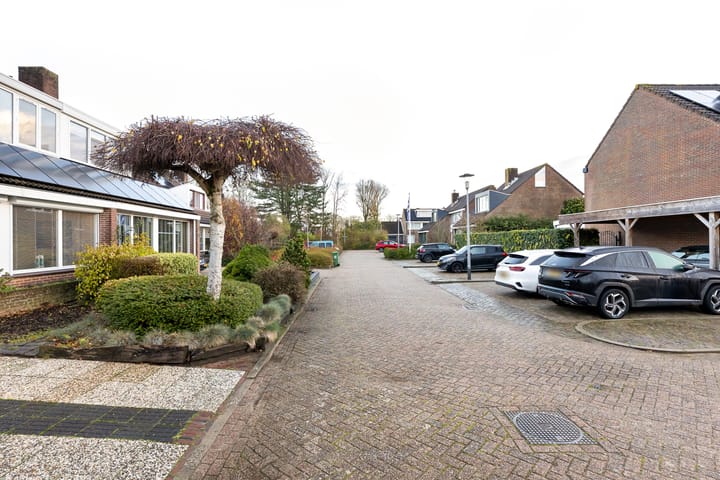 Foto 6 van Van Karnebeekstraat 29