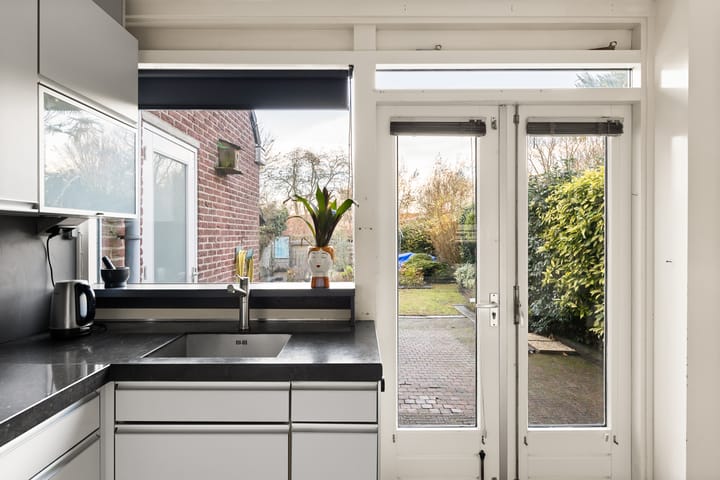 Foto 16 van Van Karnebeekstraat 29