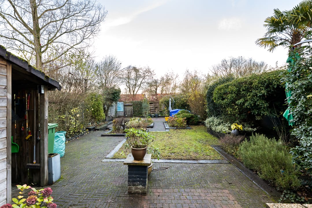 Photo 17 of Van Karnebeekstraat 29