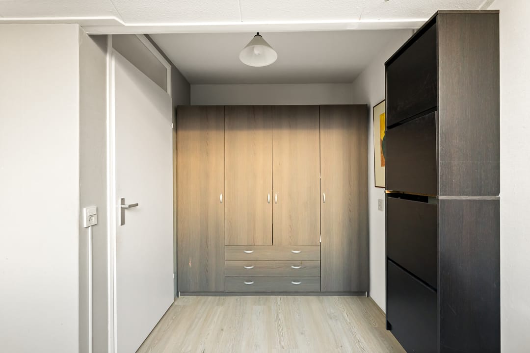 Photo 26 of Van Karnebeekstraat 29