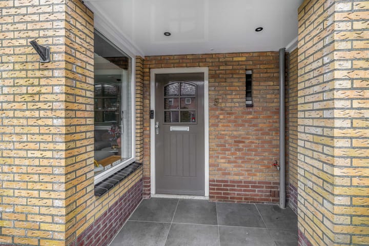 Photo 4 of Van Lennepstraat 5