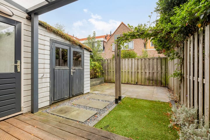 Foto 37 van Barbarossastraat 16