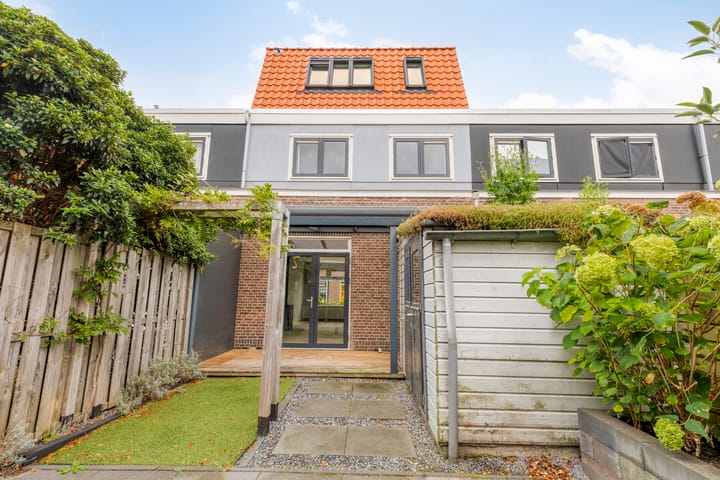 Photo 4 of Barbarossastraat 16