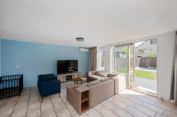 Photo 12 of Charlie Chaplinweg 7