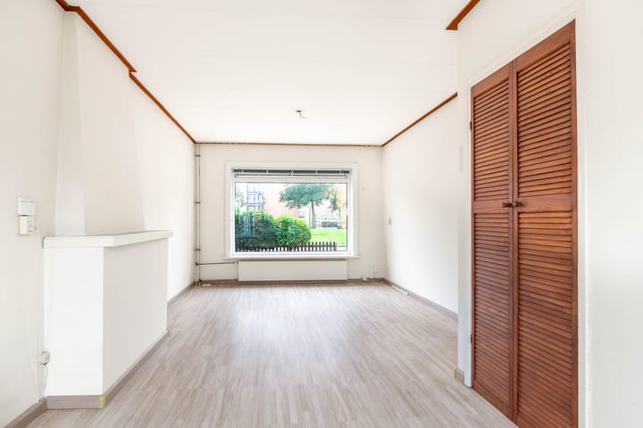 Photo 4 of Schuurmanstraat 11