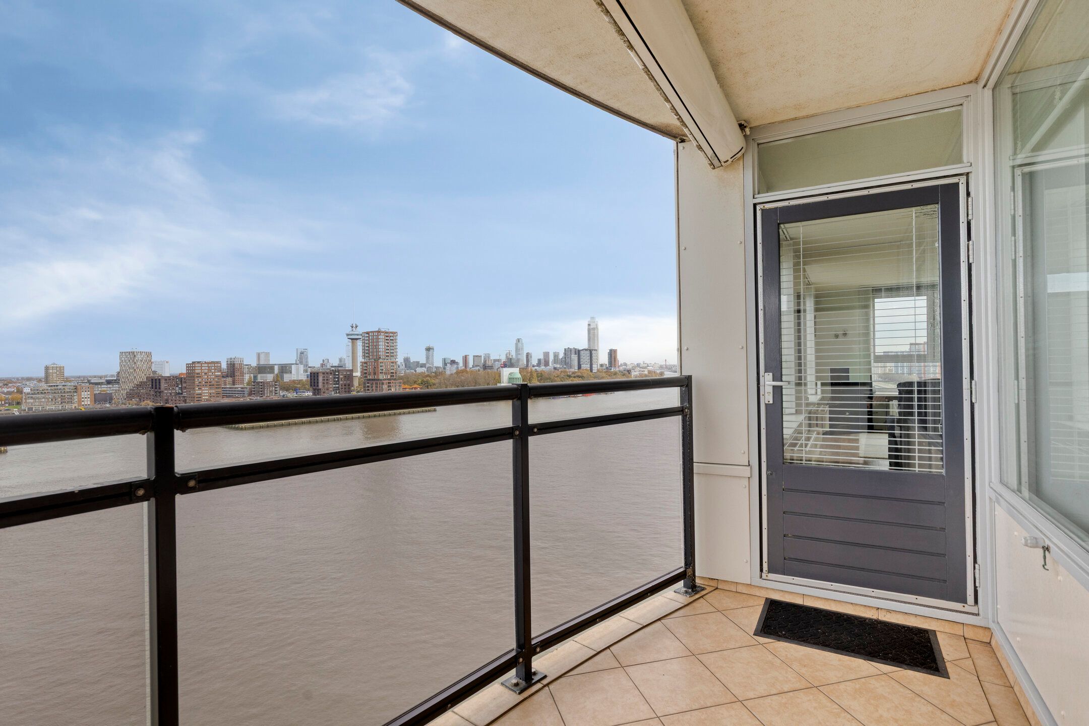 Photo 6 of Sint-Janshaven 617