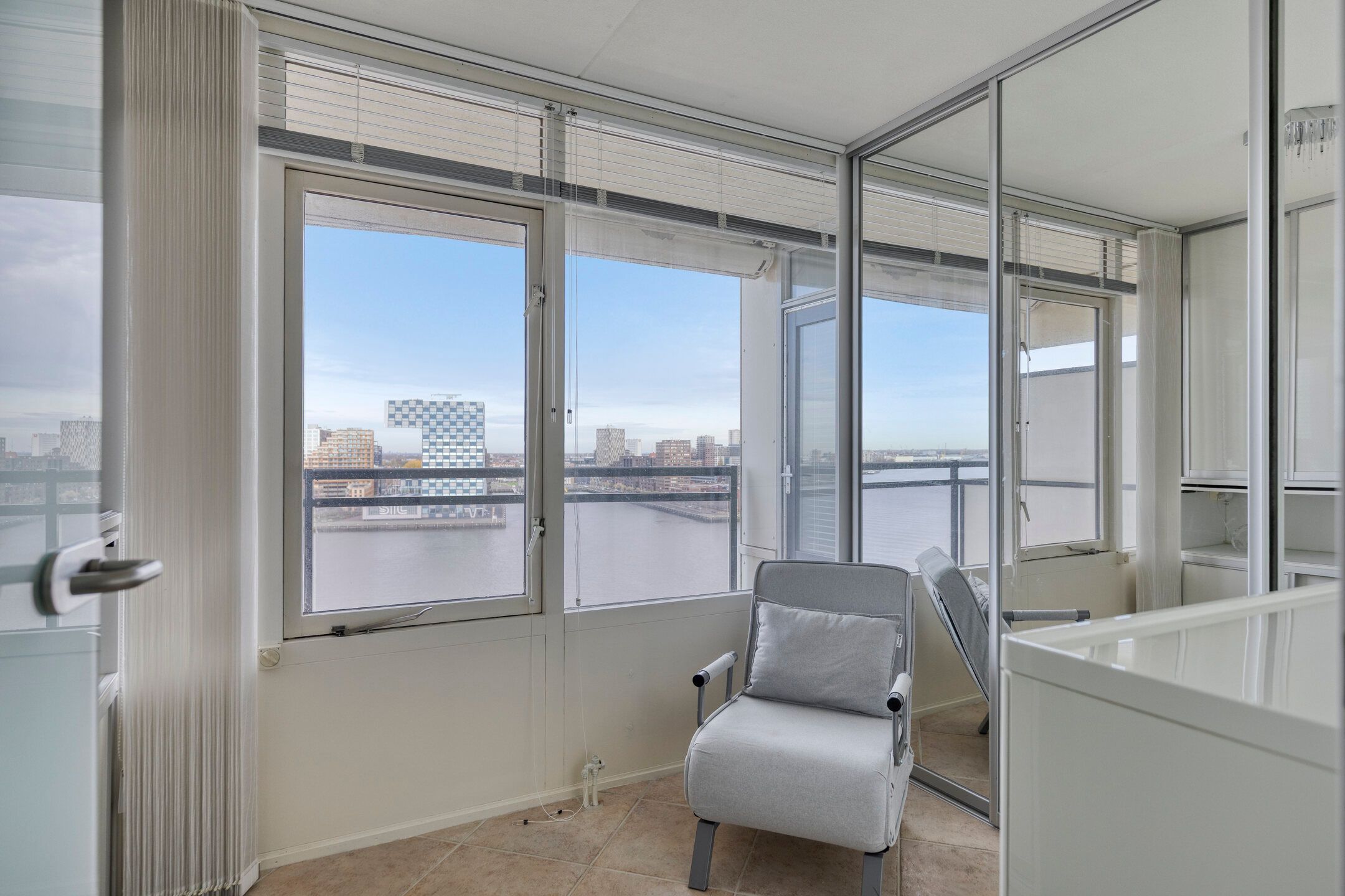 Photo 18 of Sint-Janshaven 617