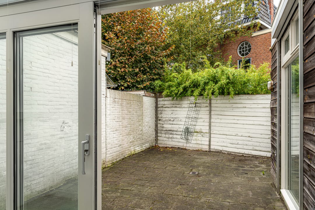 Photo 8 of Vredeman de Vriesstraat 9