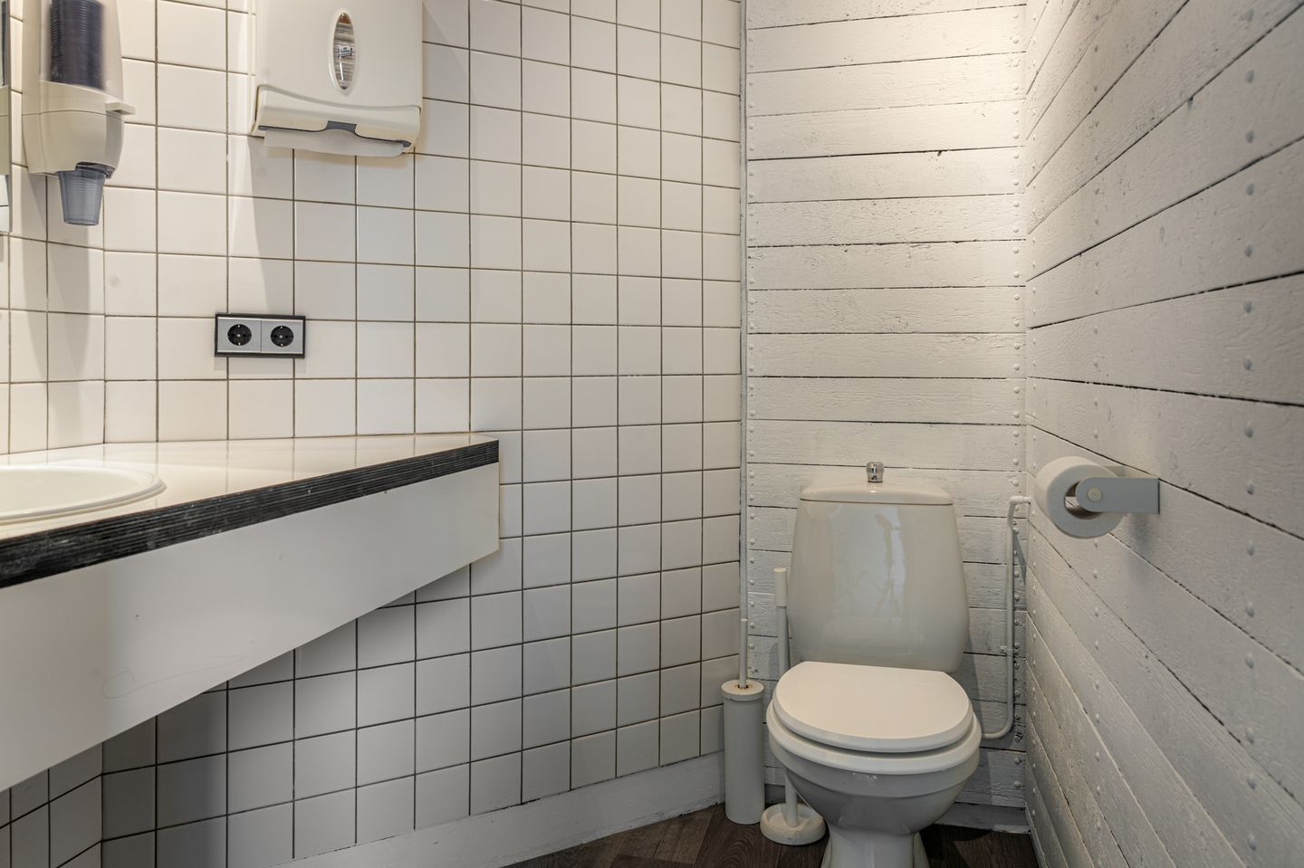 Photo 14 of Vredeman de Vriesstraat 9