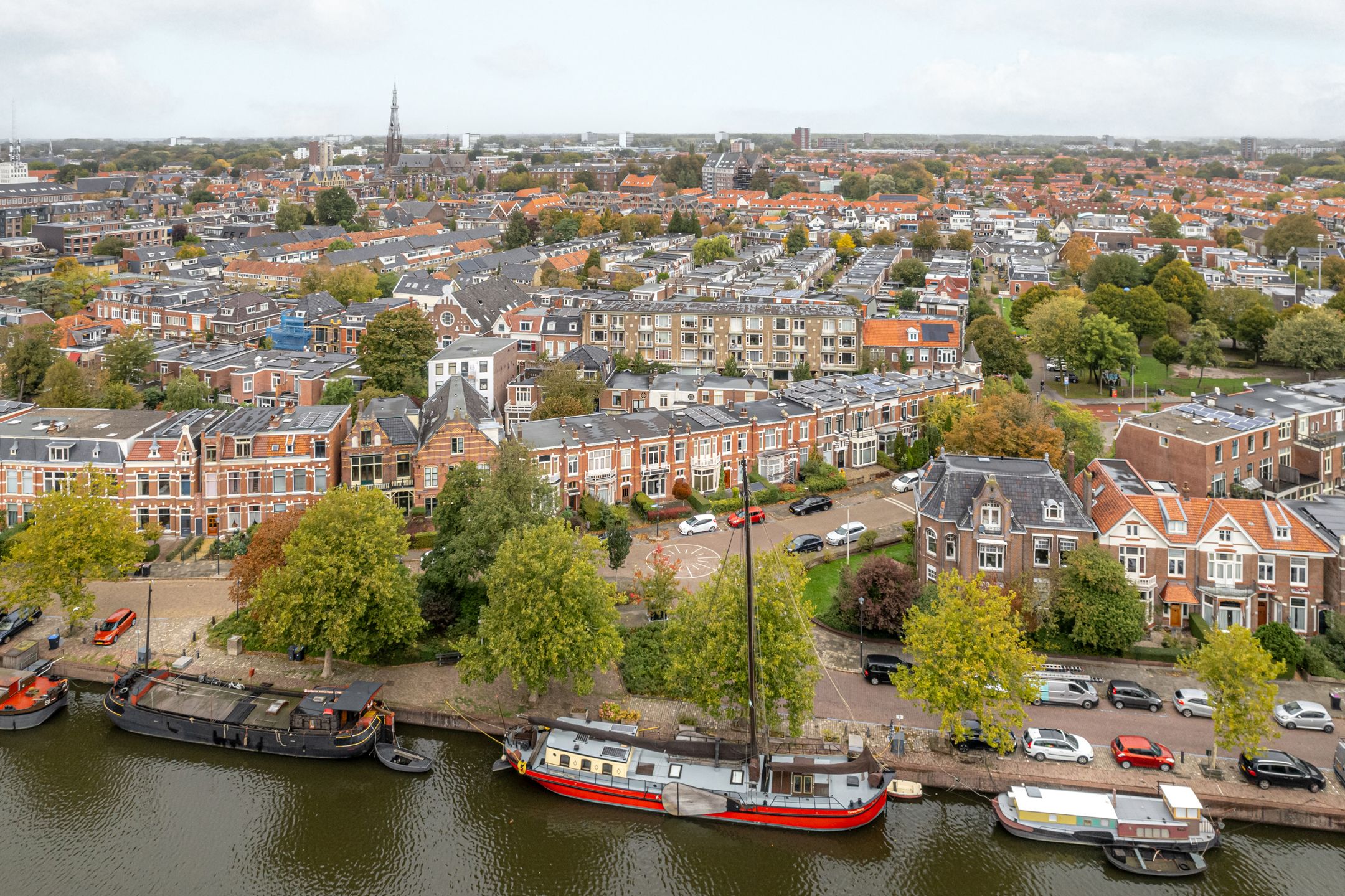 Photo 18 of Vredeman de Vriesstraat 9