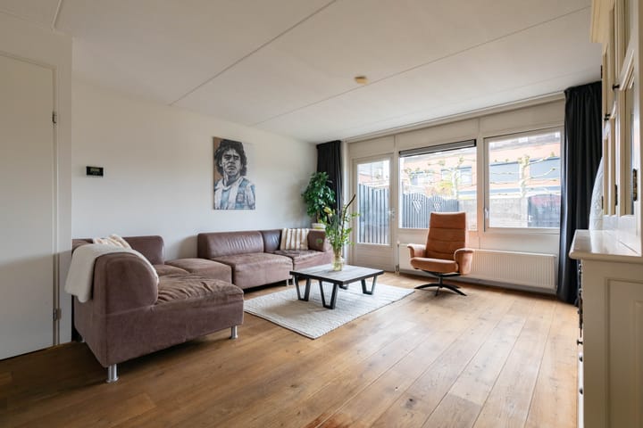 Photo 13 of Schoener 1