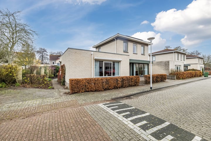 Foto 2 van Tauvlinder 18